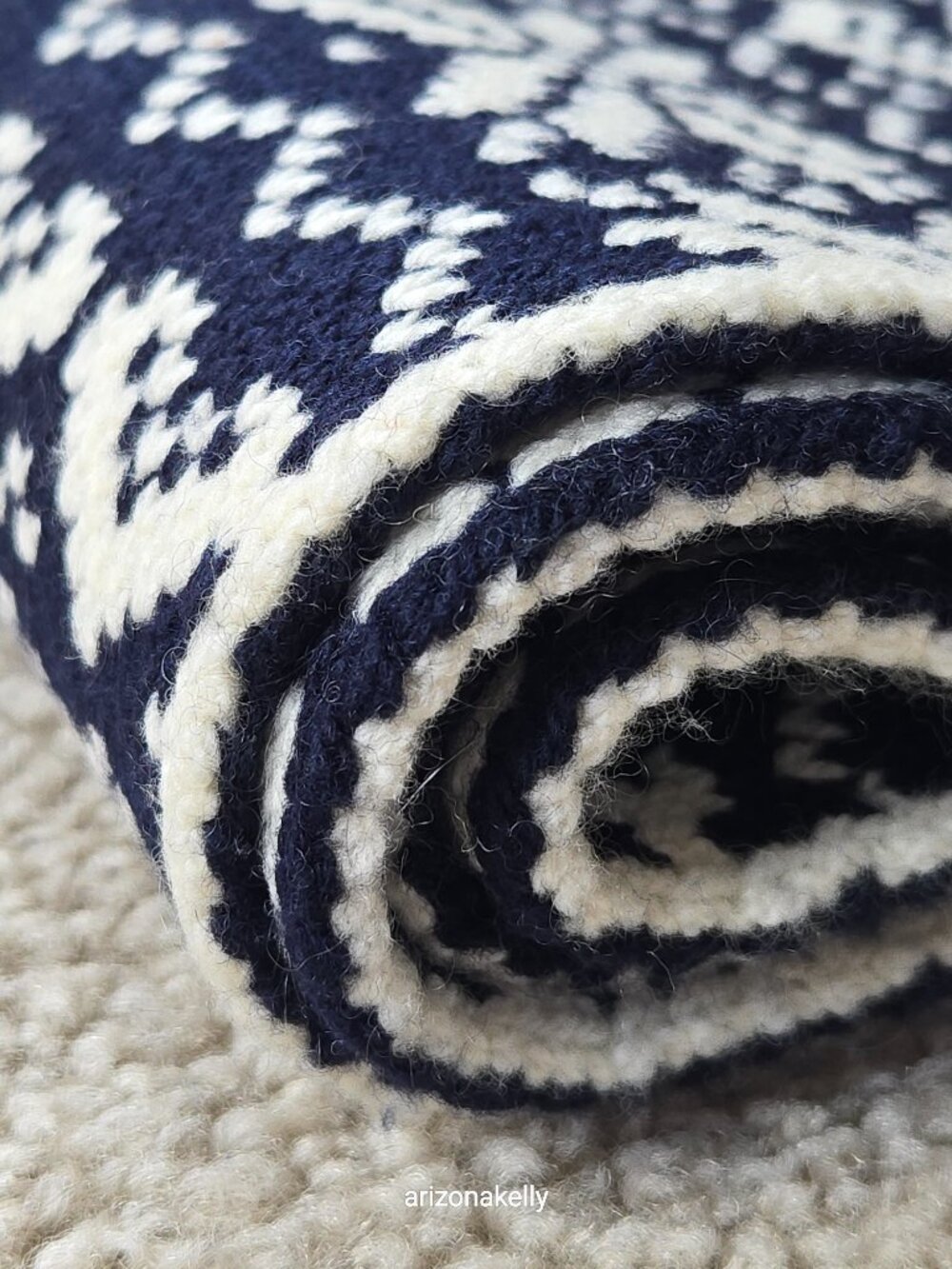 Hawico Wool/Cashmere Thick Knit Scarf Hearts & Snowflakes Luxury Scotland - Picture 5 of 16